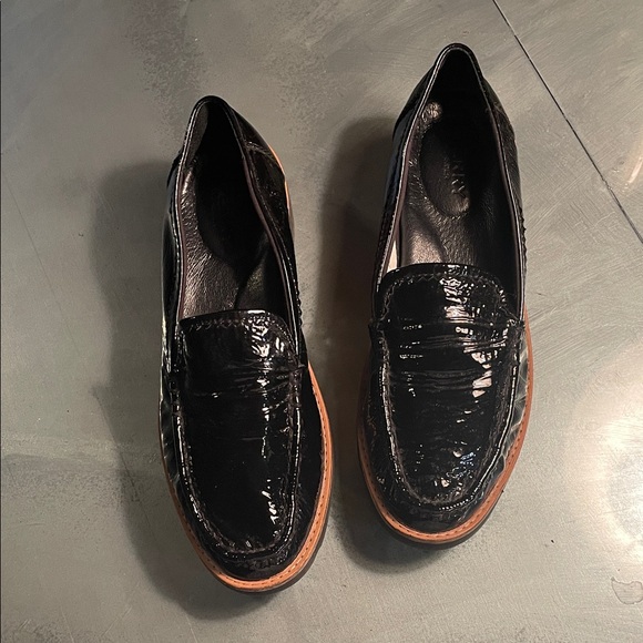 Sperry  Black Leather Loafers. 7.5 - Picture 1 of 4